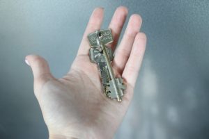 Рынок жилья в Омске вырос на 18% за месяц: данные Росреестра
