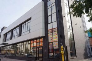 В Омске выдали разрешение на открытие магазина в центре города