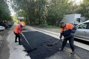 Шелест рассказал о ремонте более 500 дорожных участков в Омске