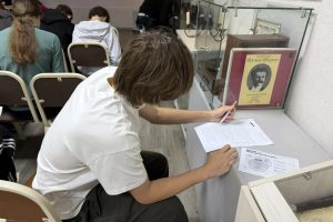 В Омске запустили городской профориентационный проект для школьников