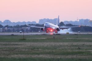 Отменили два сегодняшних рейса из Омска в Москву 