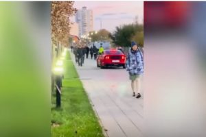 В Омске водитель «Мустанга» получил штраф за езду по обновленной набережной