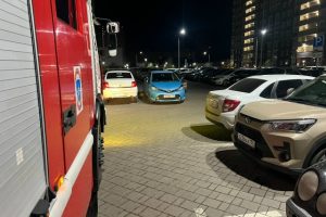 Машина на повороте может стоить жизни: пожарный обратился к водителям в омских Кузьминках