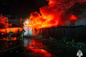 Омичка пострадала в жутком пожаре на 27-й Рабочей