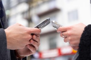 Популярность СМС и звонков по Wi-Fi выросла