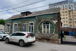Старинный особняк в центре Омска снова выставили на продажу