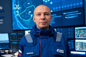 Оператор Омского НПЗ рассказал о своей профессии в научно-популярном видеопроекте