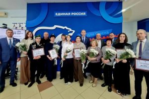 Мэр Омска поздравил коллектив школы №142 с победой на Всероссийском конкурсе «Военно исторические диорамы»