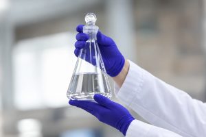 «Газпромнефть-СМ» начала выпускать белое масло для прямого контакта с продуктами питания 