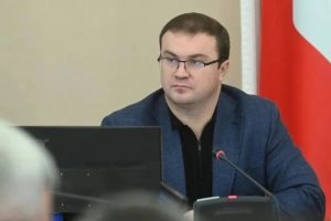 По решению Виталия Хоценко муниципалитетам направят более 200 миллионов рублей на отопительный сезон
