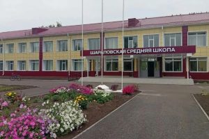 Губернатор Виталий Хоценко рассказал о ходе обновления школ, детсадов и колледжей в регионе