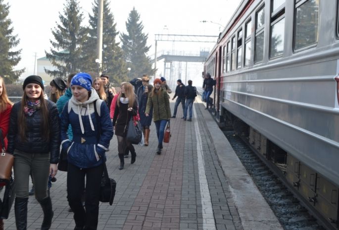 Время поезда омска. Омск пригород электрички. Омск Московка электричка. Электричка Омск Калачинск. Омск Калачинская электричка.