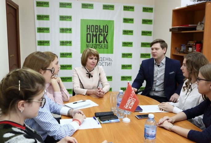 Школа и журналистика: министр Дернова лицом к лицу со школьниками