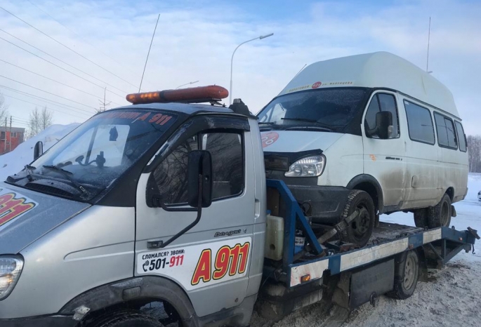 В Омске пассажирской маршруткой управлял пьяный водитель