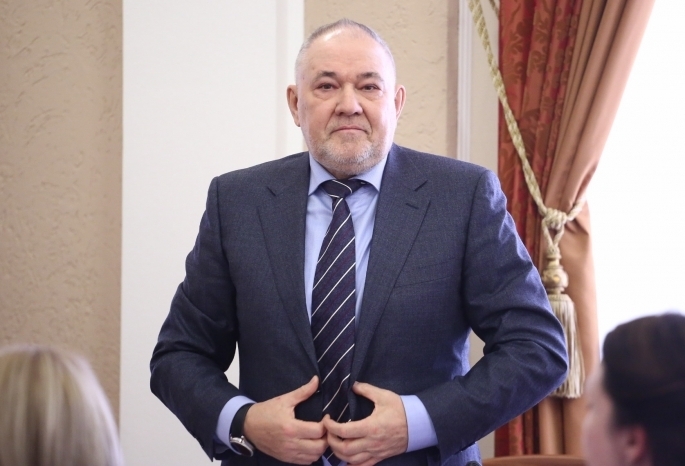 Зам омского губернатора Лапин ушел в отставку