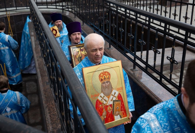 Омская епархия совершила крестный ход и молебен, несмотря на режим самоизоляции