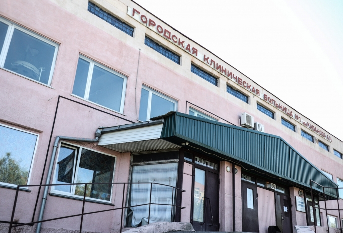 Омскую больницу полностью закрыли на карантин из-за коронавируса