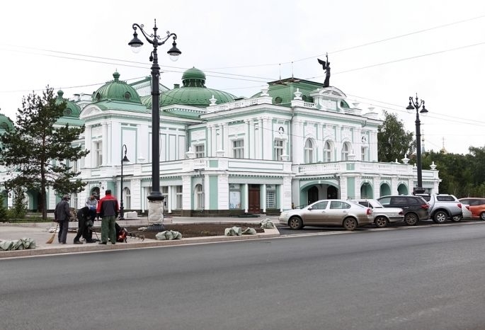 Омский драмтеатр прокомментировал иск о запрете спектакля «Ханума»