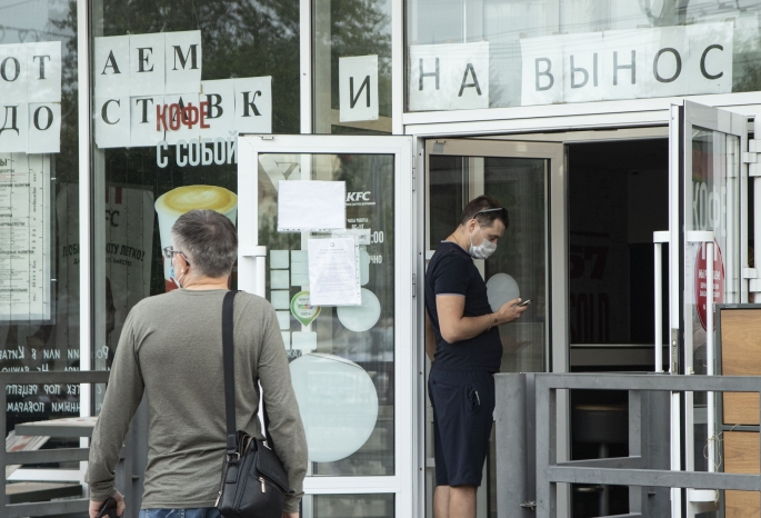 «Масочный режим стоит продлить, но рестораны и кинотеатры можно открывать» — омский Роспотребнадзор