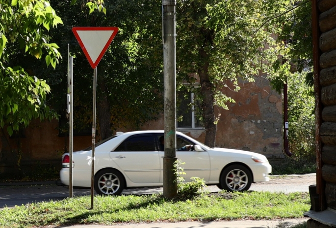 В Кемерове задержали омича, который обворовывал автомобили
