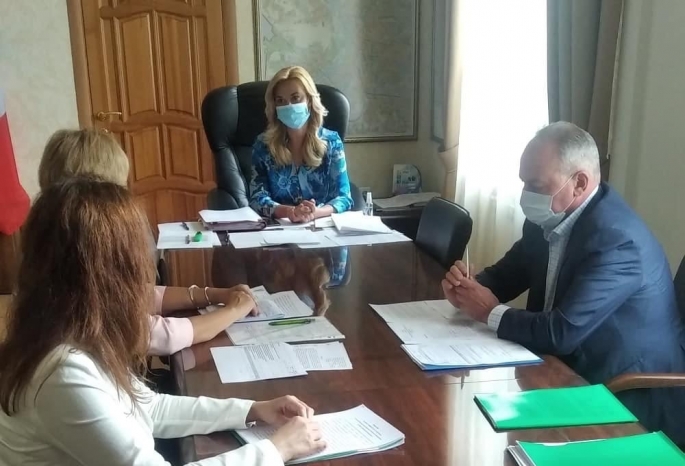 Министр здравоохранения Омской области Ирина Солдатова встретилась с представителями «Национального медицинского исследовательского центра глазных болезней им. Гельмгольца»