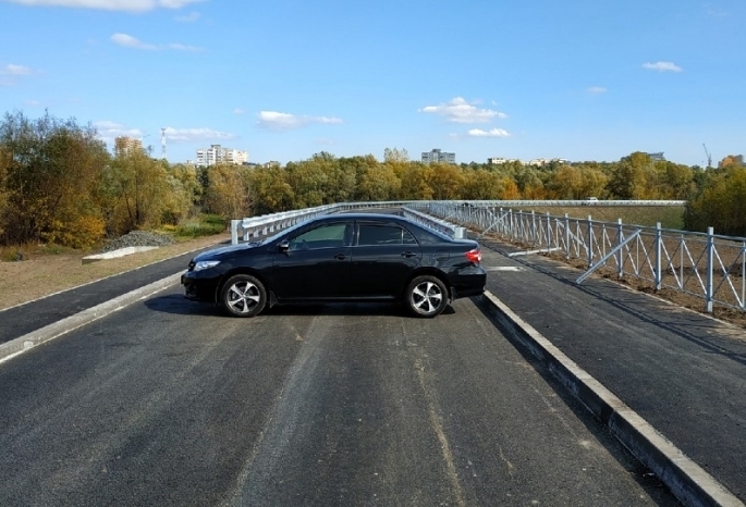 «Двустороннее движение на построенном участке дороги-дублера у метромоста не безопасно» - омская полиция