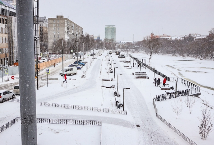 В Омске достроили дорогу на Чехова за 47 миллионов: показываем, что там с проездом, фонарями и танком (фото)