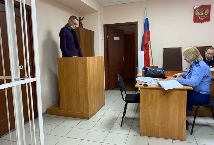 Бывший омский полицейский Васильев получил год колонии за разглашение гостайны