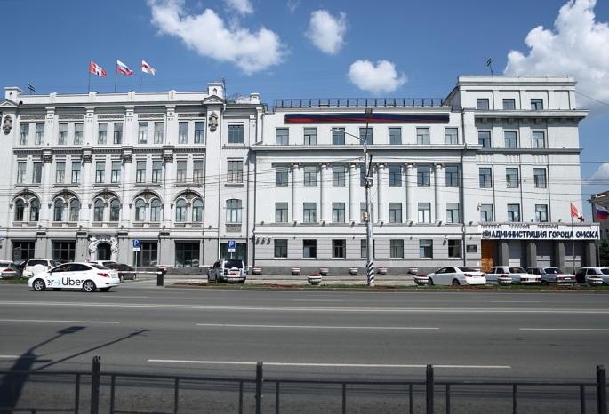 В Омске на торги выставили имущество убыточной «Тепловой компании», директор которой получал почти 300 тысяч в месяц
