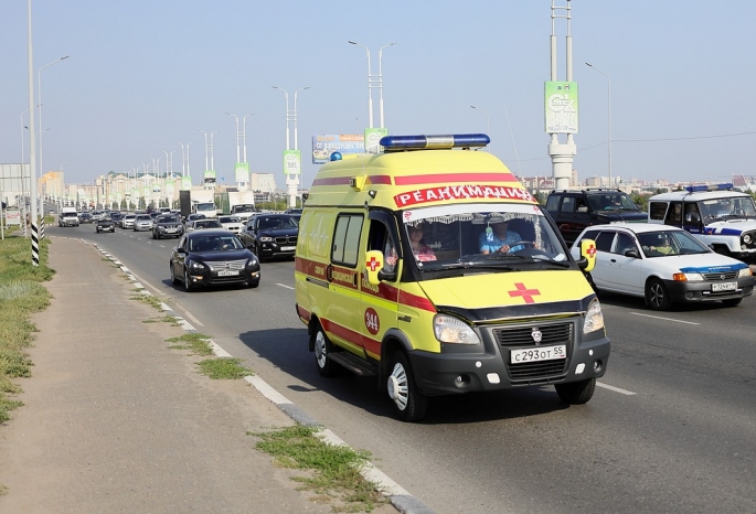 Житель Омской области умер от массивной кровопотери прямо в машине скорой помощи