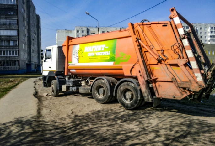 Омского регоператора «Магнит» уличили в нарушениях при вывозе мусора