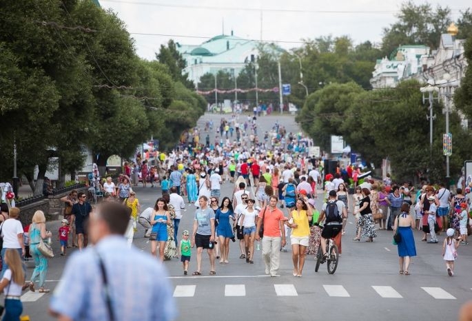 Как украсят Омск к Дню города: мэрия потратит на это около миллиона рублей (Фото)