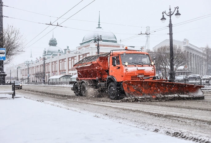 Омская мэрия покупает технику для уборки улиц за 89 миллионов 