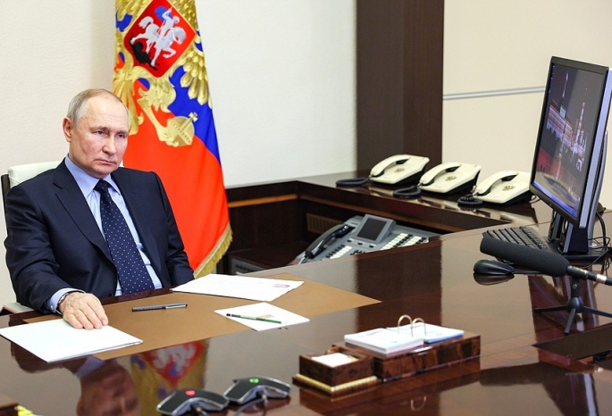 «Здесь много нерешенных задач»: что Путин сказал Хоценко об Омской области