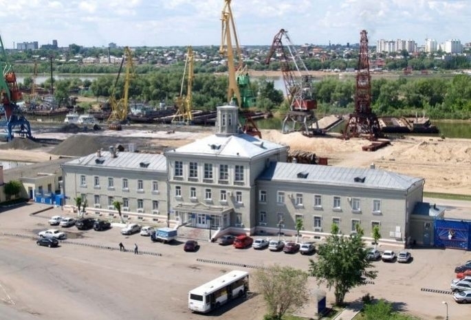 Омский речной порт выкупил старые причалы за 8 миллионов