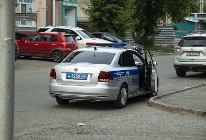 В Омске восьмиклассник за рулем ВАЗа пытался скрыться от полиции
