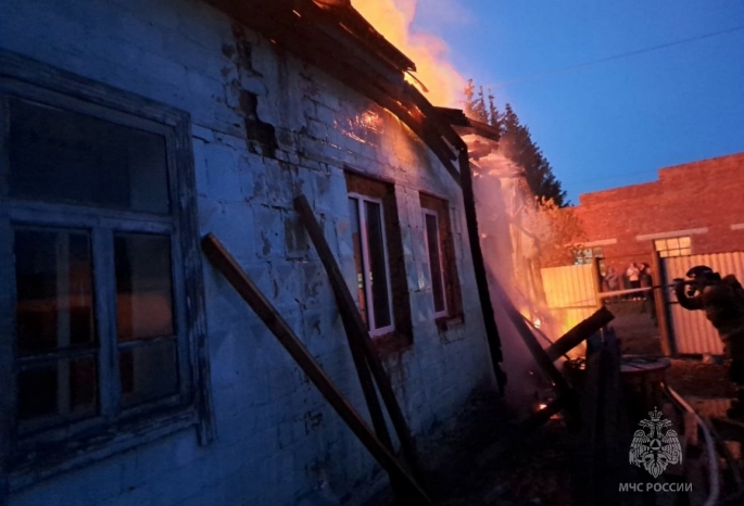 В Омской области мать и дочь погибли при пожаре