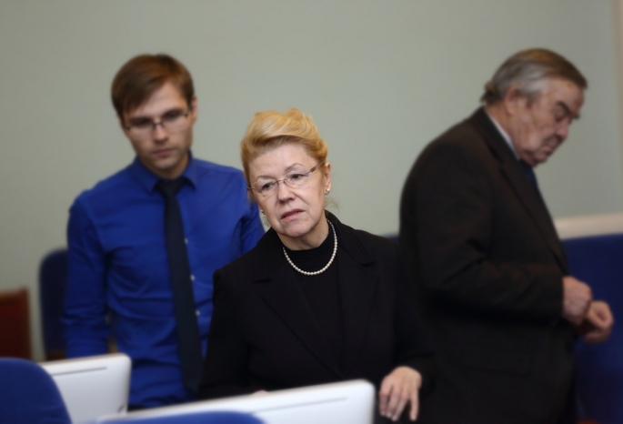 «Родилась не в Омске»: врио Хоценко заявил, что не стал выдвигать Мизулину в сенаторы из-за ее места рождения
