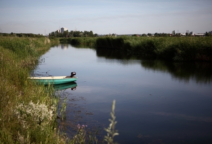 Суд обязал устранить самовольно построенную дамбу на реке Оша в Омской области