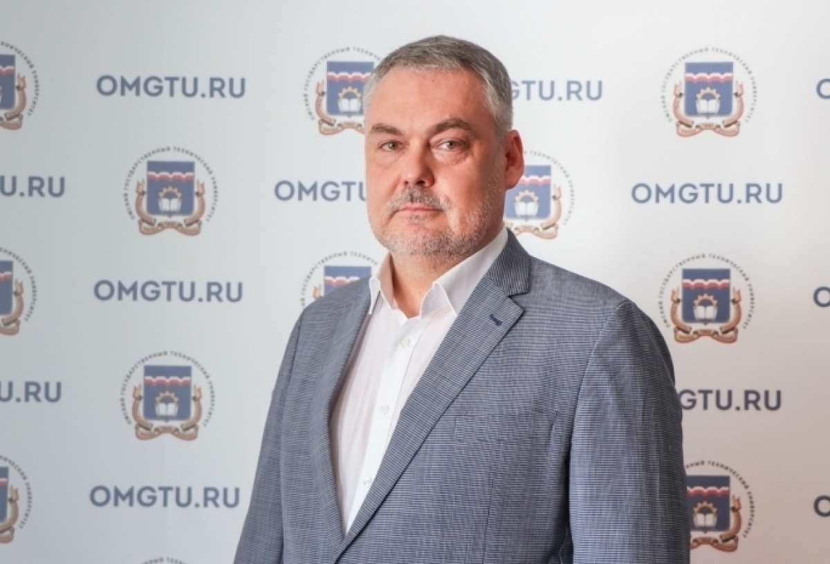 Дмитрия Маевского, обвиняемого в мошенничестве, сняли с поста ректора ОмГТУ