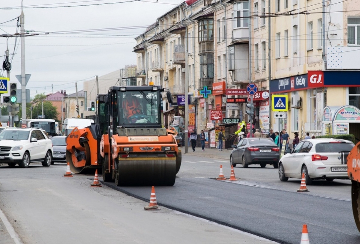 В третий раз объявлен аукцион по резервуару для битума для омского  асфальтового завода