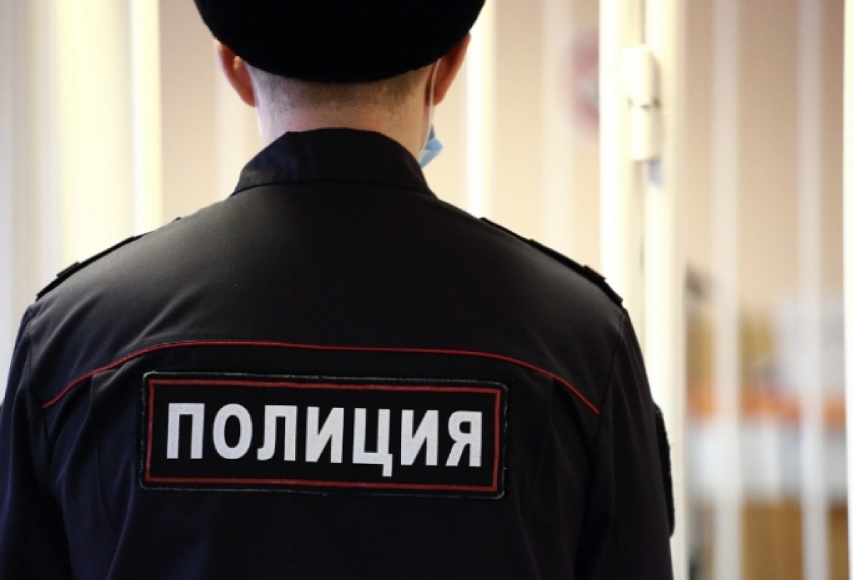 Против группы омских полицейских возбуждено уголовное дело из-за продажи контрафактных сигарет