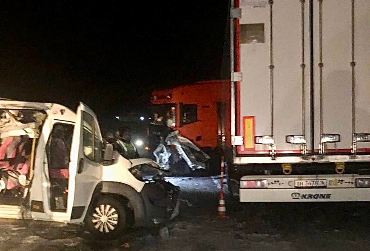 По факту аварии с вахтовиками в Омской области завели второе уголовное дело —  следователи проверят перевозчика