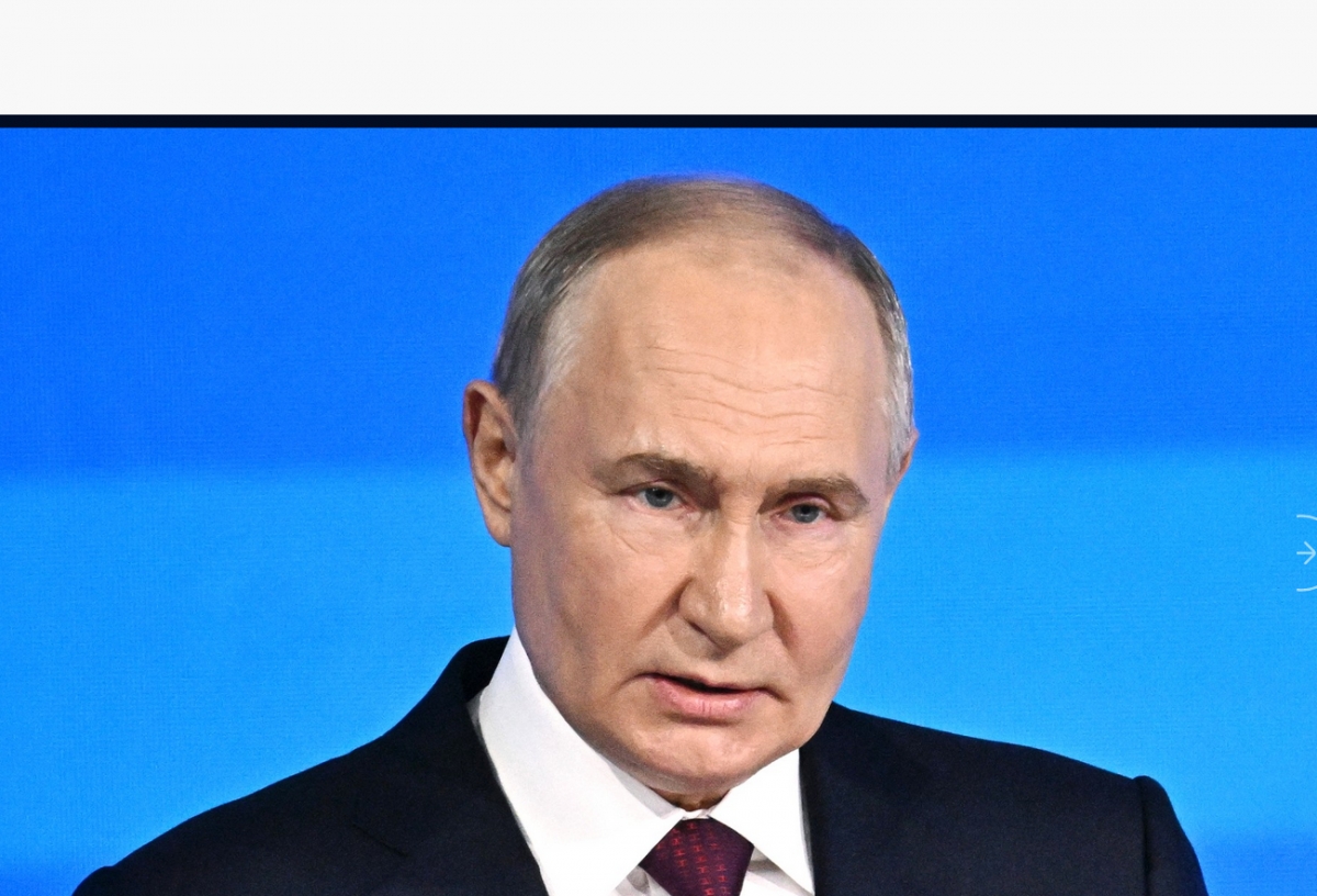«Немедленно прикажем прекратить огонь»: Путин назвал условия начала мирных переговоров с Украиной