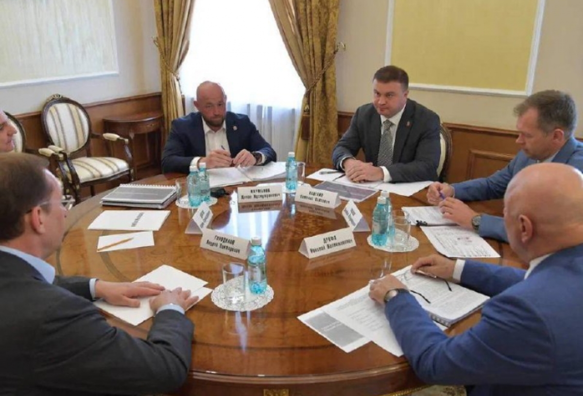 Губернатор Виталий Хоценко обсудил программу развития омских предприятий группы «ПРОДО»
