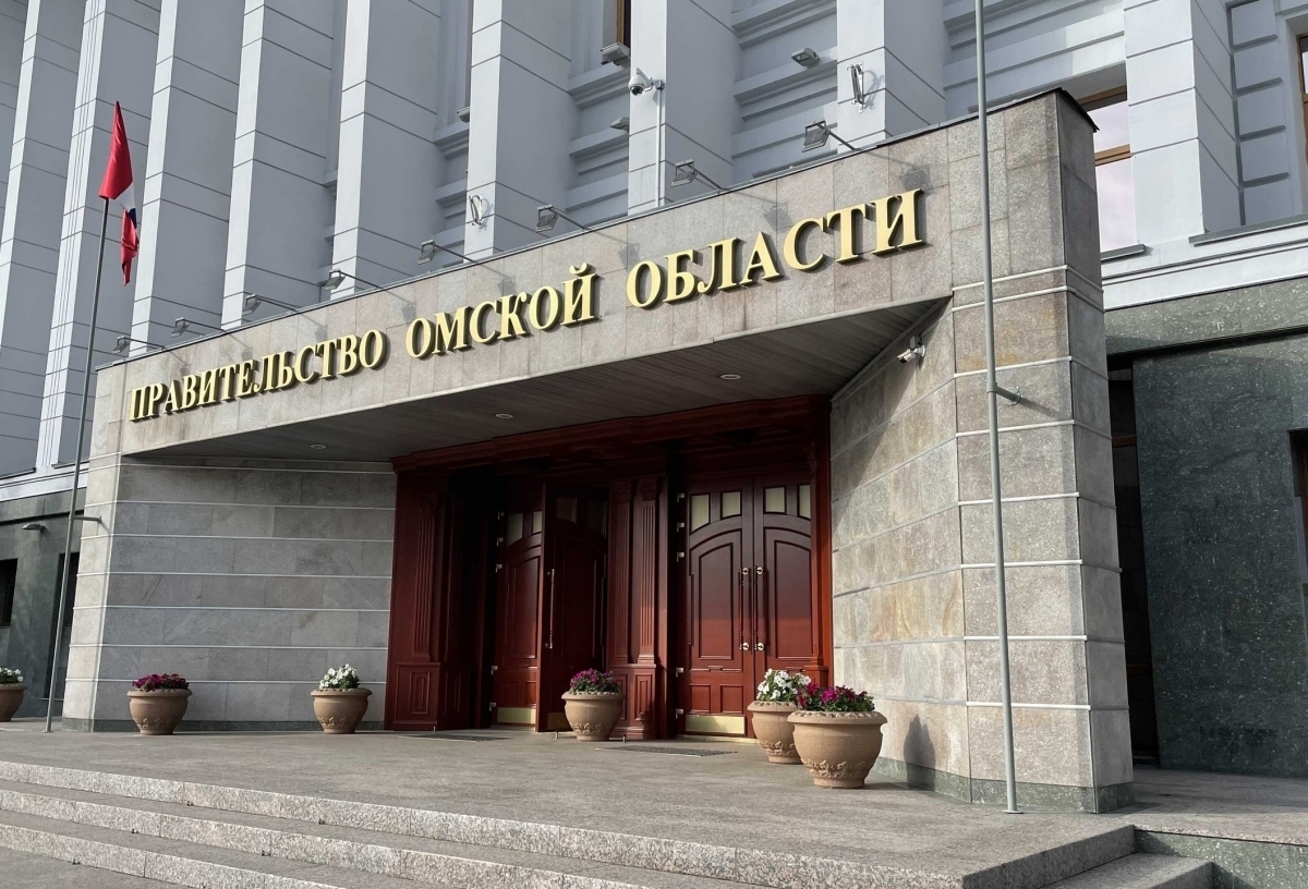 Омский губернатор утвердил порядок вынесения предупреждения, выговора или увольнения глав районов области
