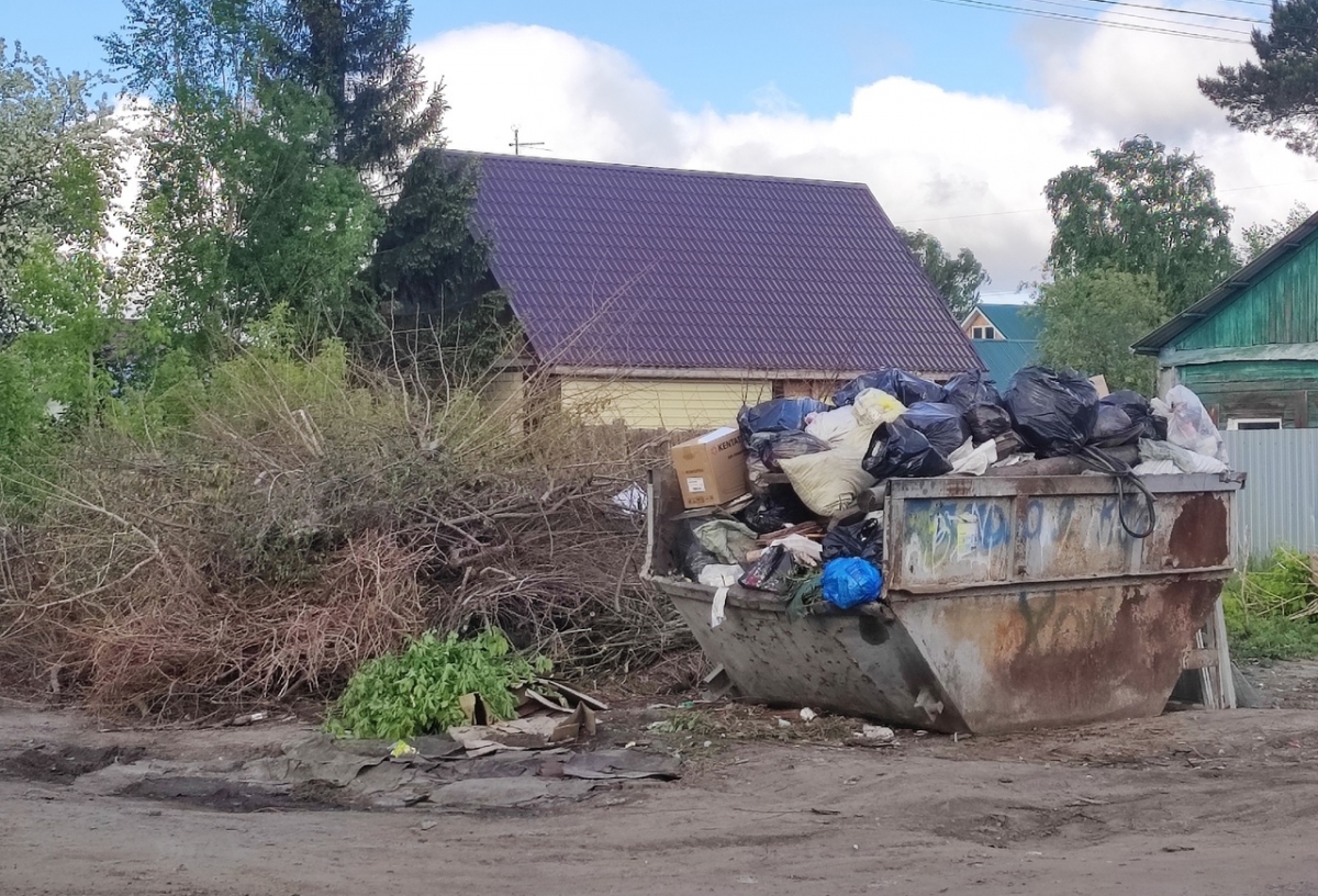 После претензий властей в свою сторону регоператор «Магнит» обвинил УДХБ в сбросе мусора в городские контейнеры