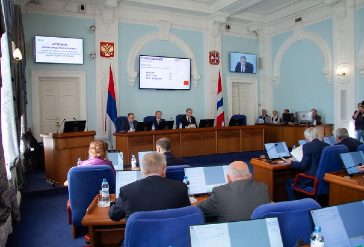 Депутаты Заксобрания утвердили стипендии имени Варнавского пяти студентам ОмГТУ