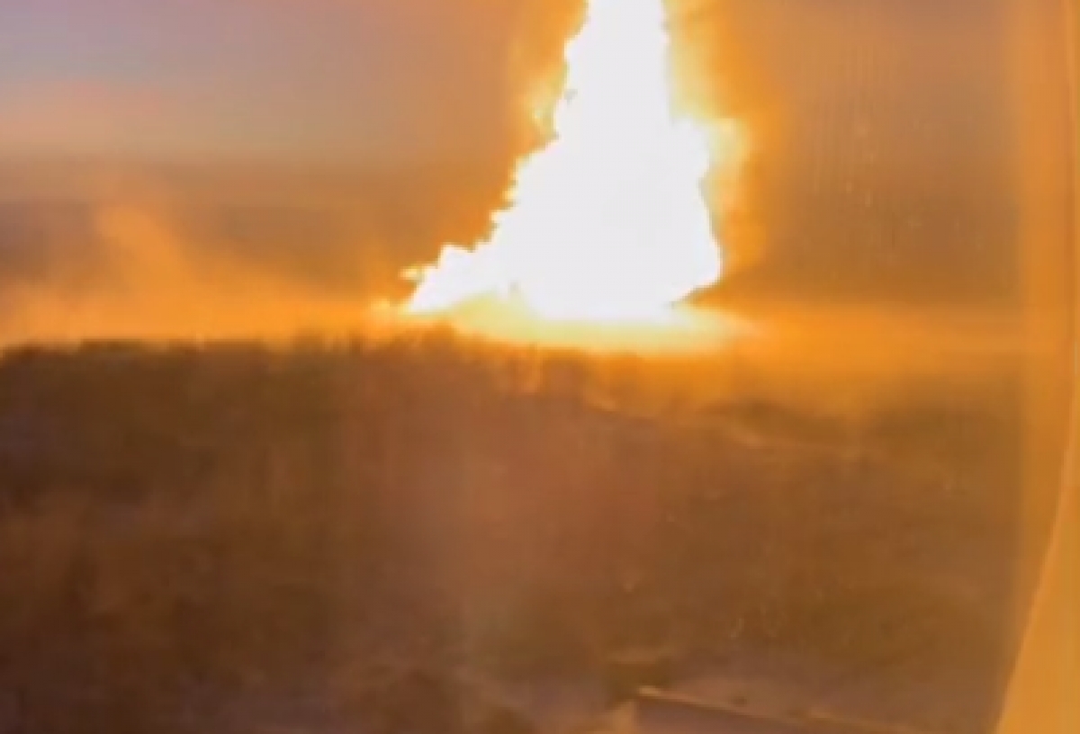 «Руки до сих пор трясутся, взрыв был сильный»: жительница поселка Ростовка рассказала о пожаре