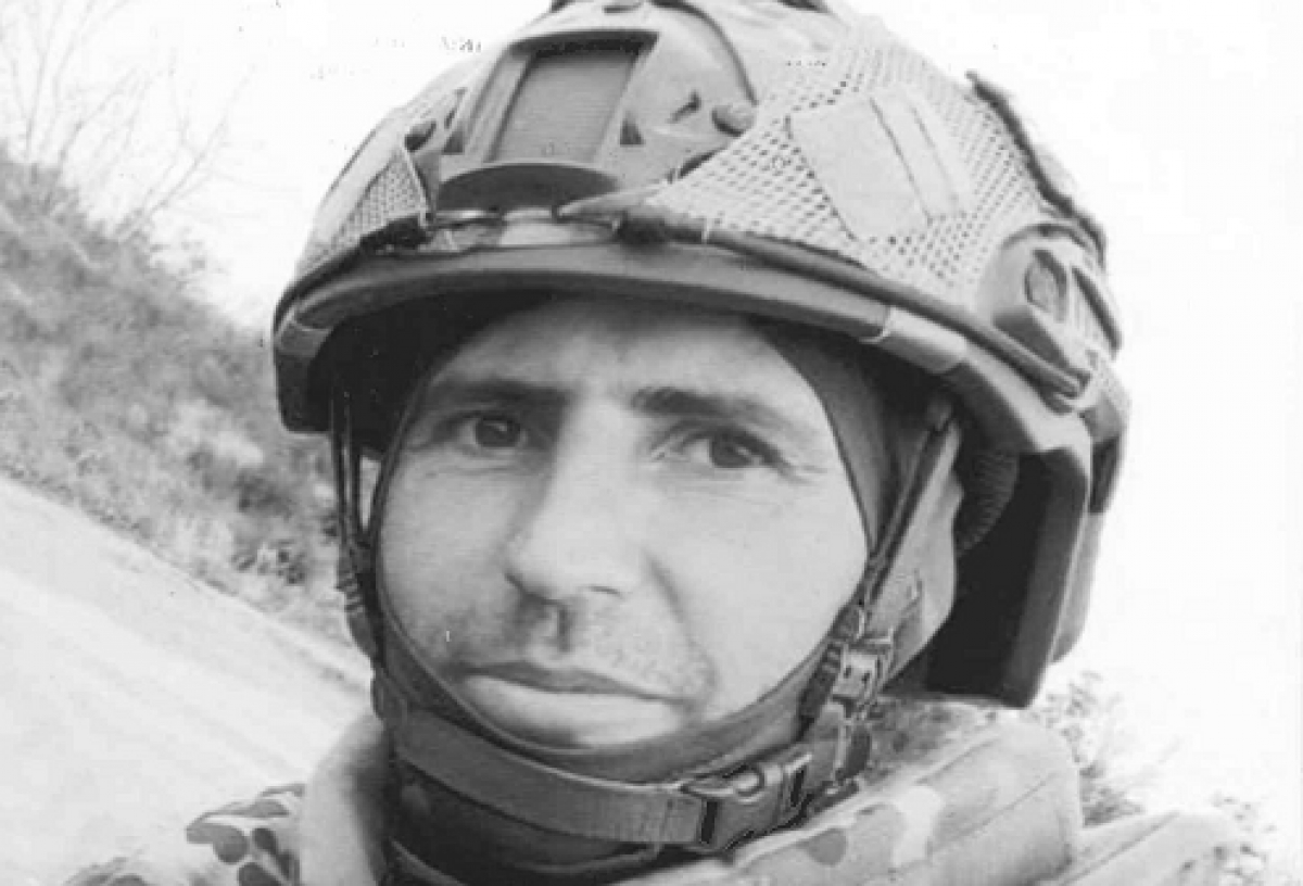 «Был хорошим отцом»: в Омской области простились с чемпионом района по хоккею